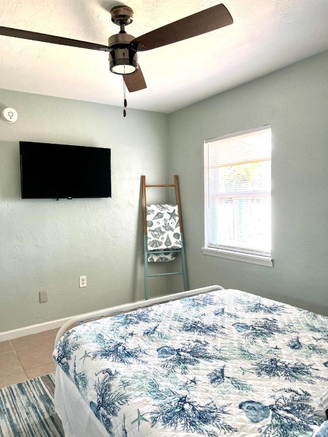 Beach Bungalow In Downtown Cocoa Beach Villa Kültér fotó